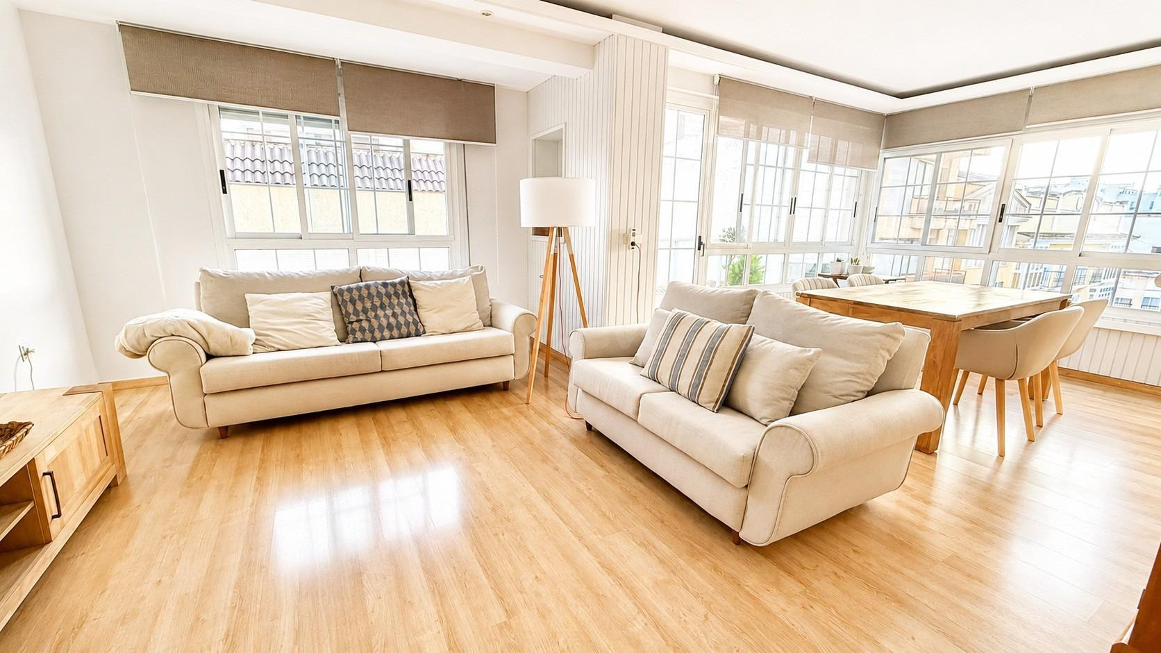 VIVIENDA SINGULAR EN PLAZA DEL PRADO | 149 m2 | 5 habitaciones | TODO EXTERIOR