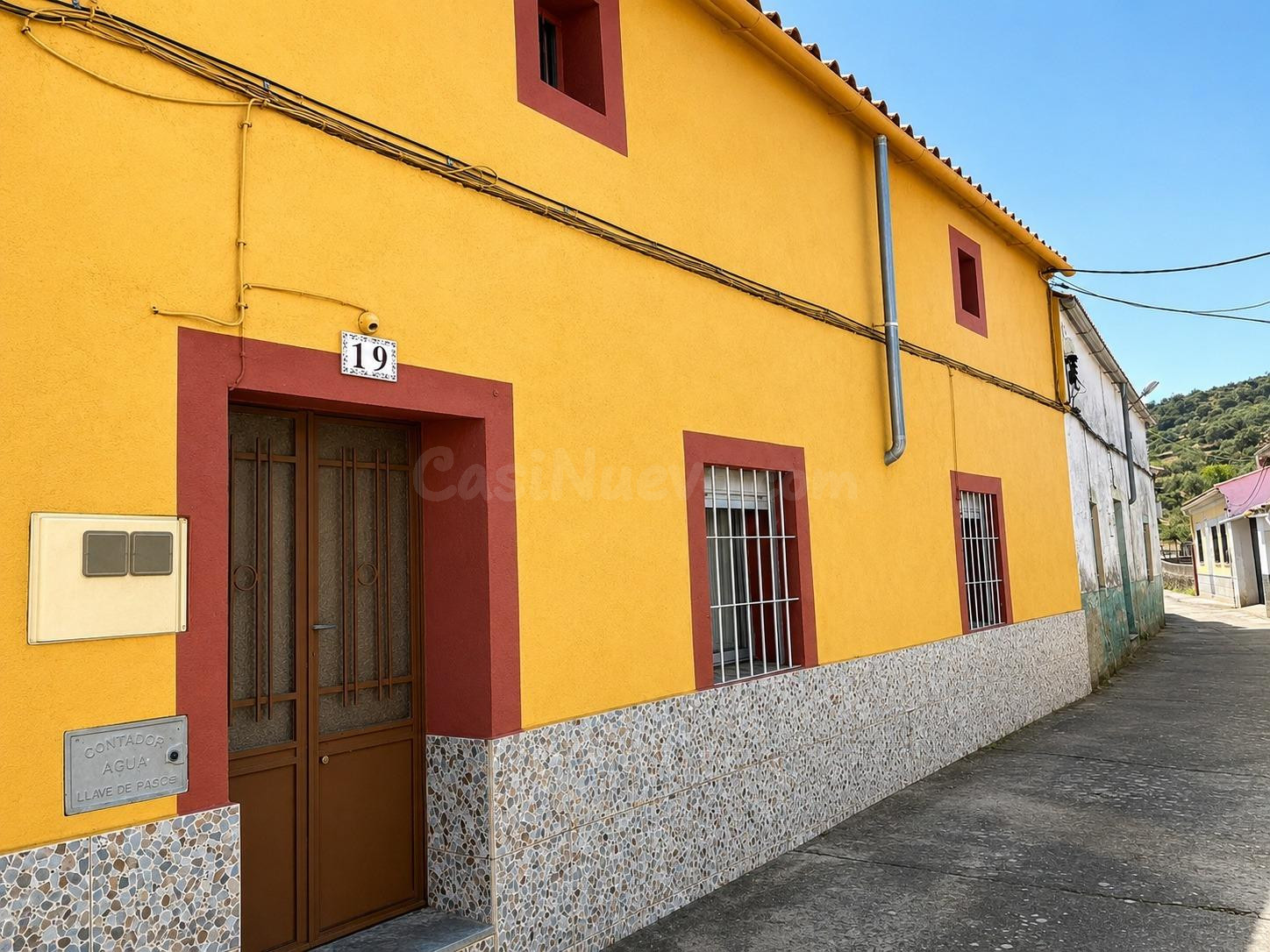 Una casa para volver al pueblo, disfrutar del verano y crear recuerdos en familia