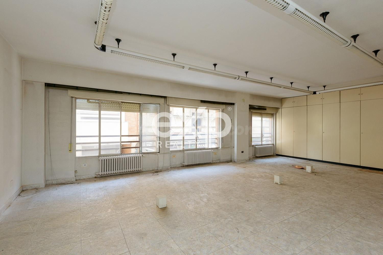 OFICINAS EN VENTA EN PLENA CALLE BURGO NUEVO – UBICACIÓN EXC - foto 4