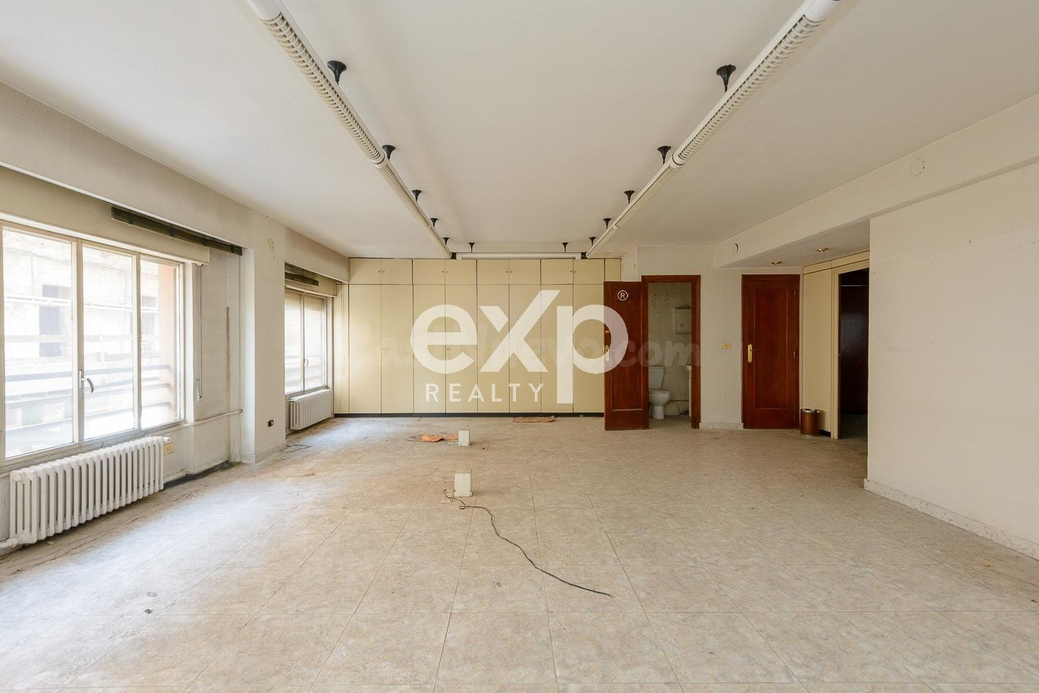 OFICINAS EN VENTA EN PLENA CALLE BURGO NUEVO – UBICACIÓN EXC - foto 5