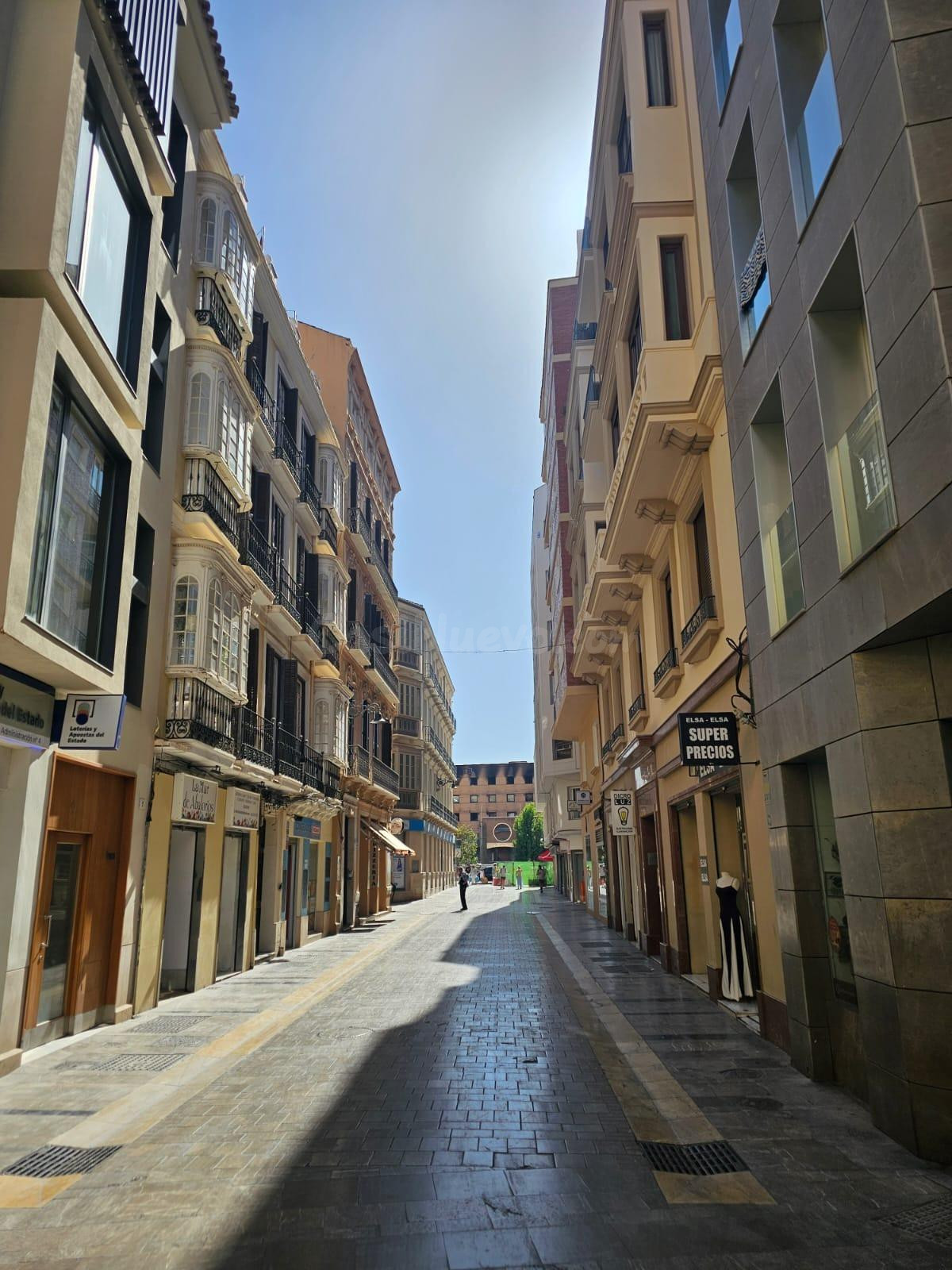 Amplio piso de 124 m2 con 4 dormitorios en el corazón del Centro Histórico de Málaga