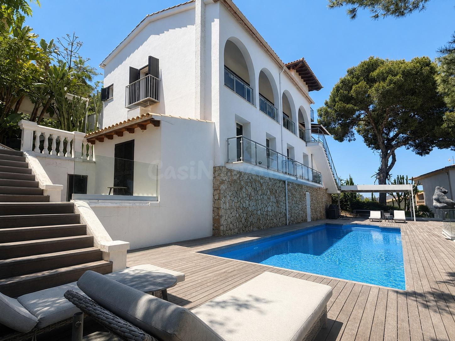 Villa en primera línea con acceso directo al puerto deportiv - foto 2
