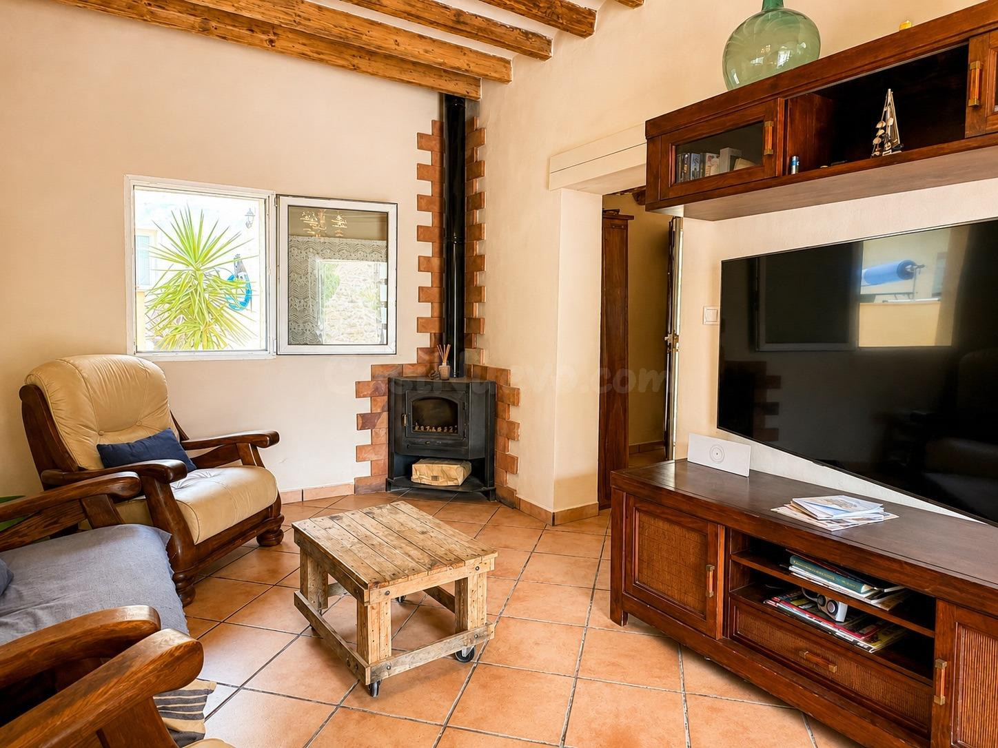 Casa rural reformada con piscina privada, energía solar y más de 3.000 m2 de parcela en Aspe