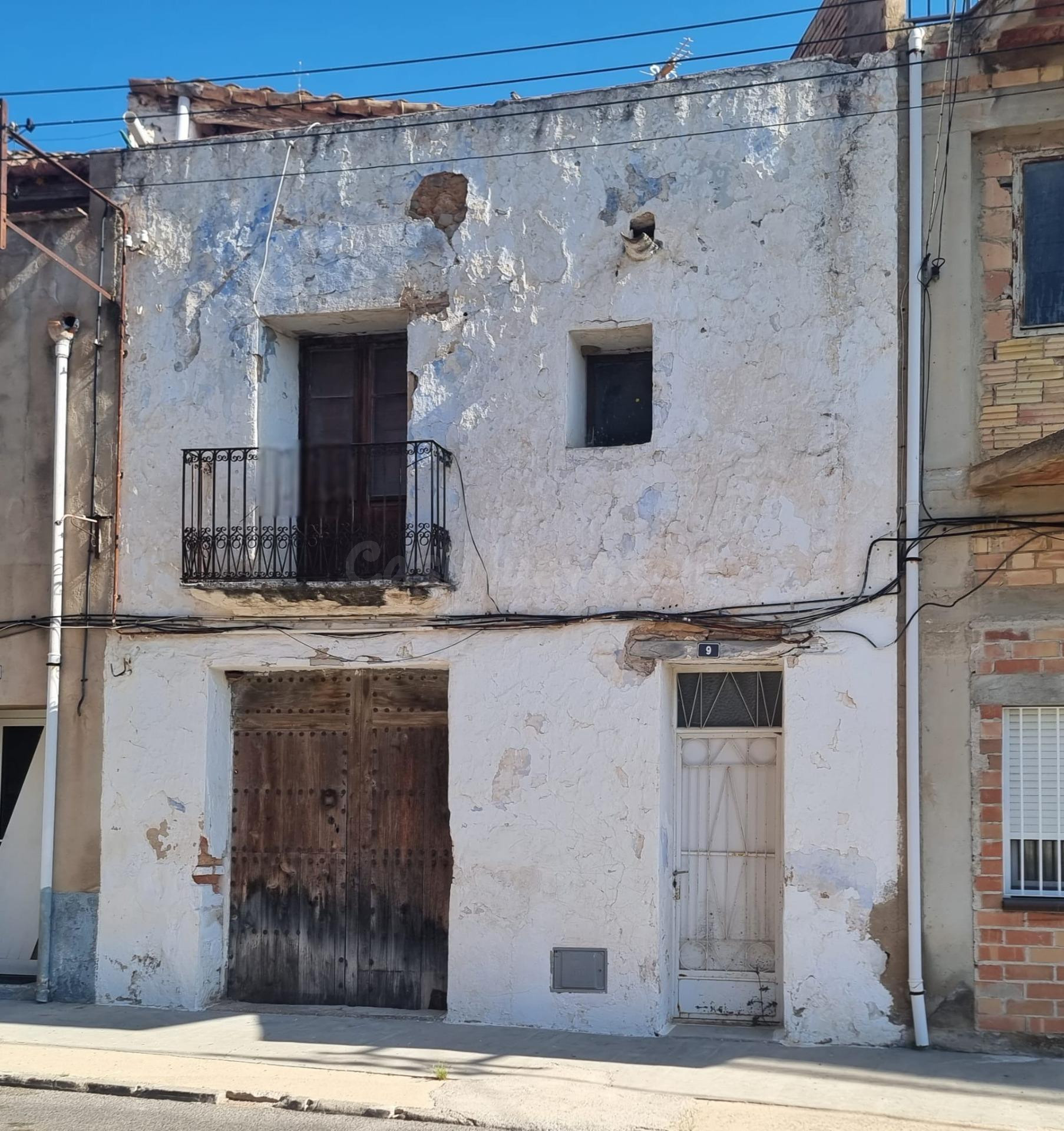 Casa de pueblo a reformar en El Rosell con almacén y salida  - foto 3