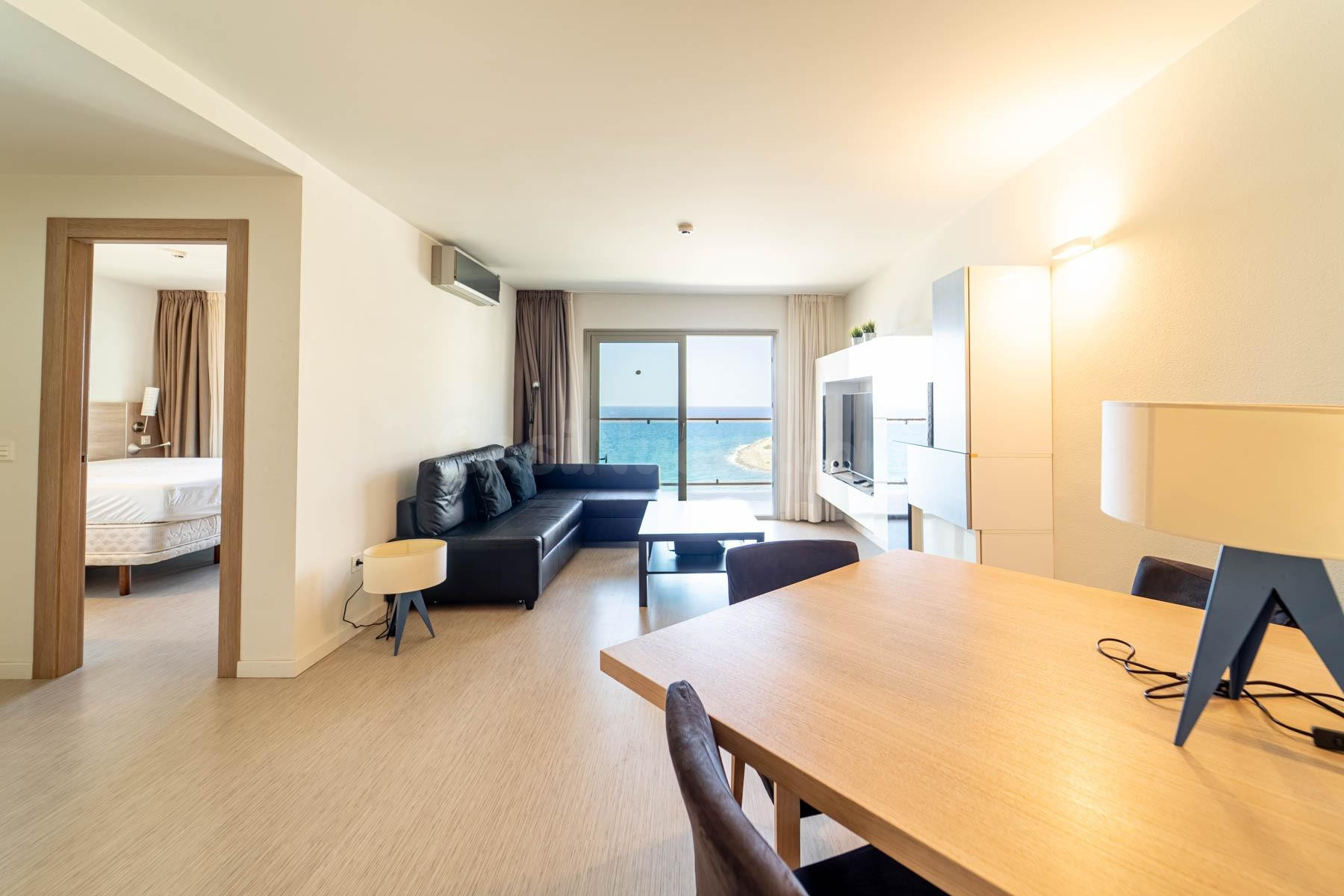 Exclusivo apartamento de 2 dormitorios con amplio balcón en  - foto 3