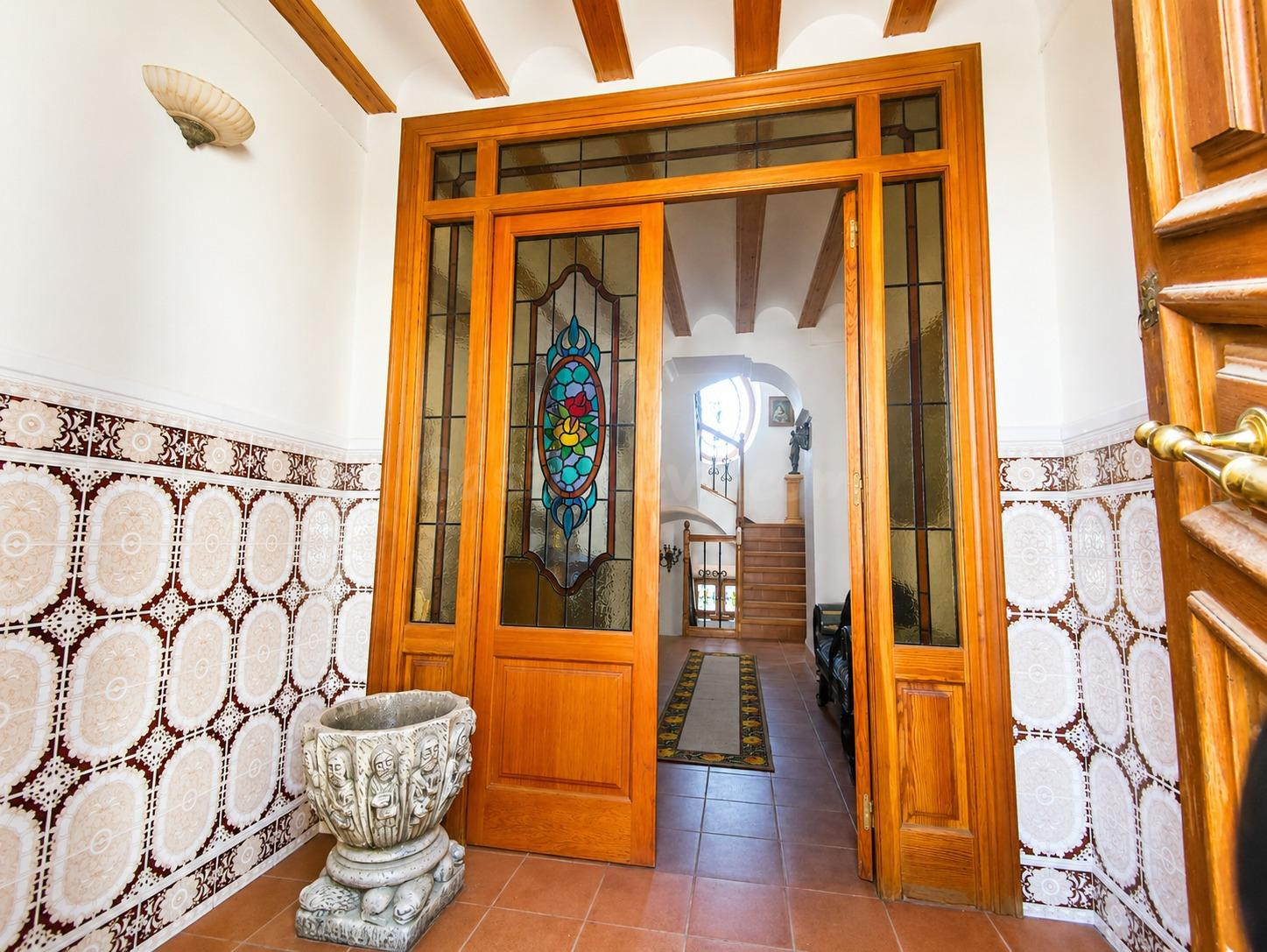 Casa de 4 plantas con vistas al castillo – Ideal para turism - foto 4