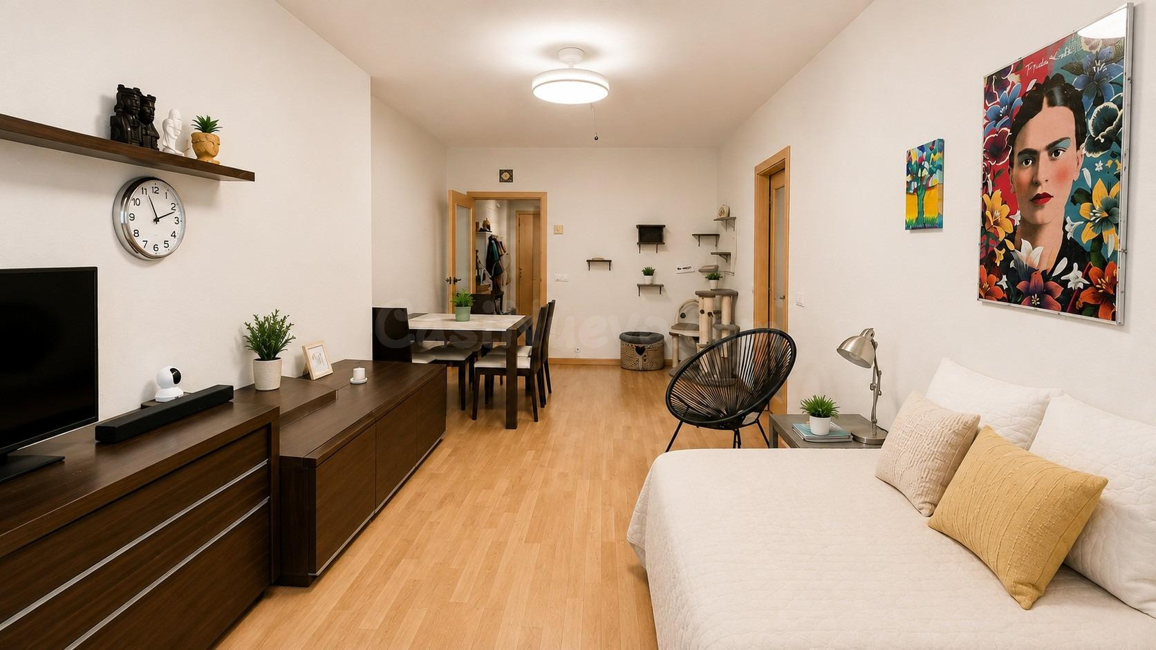 Vive en Girona o hazlo rentable: 80 m2 + parking