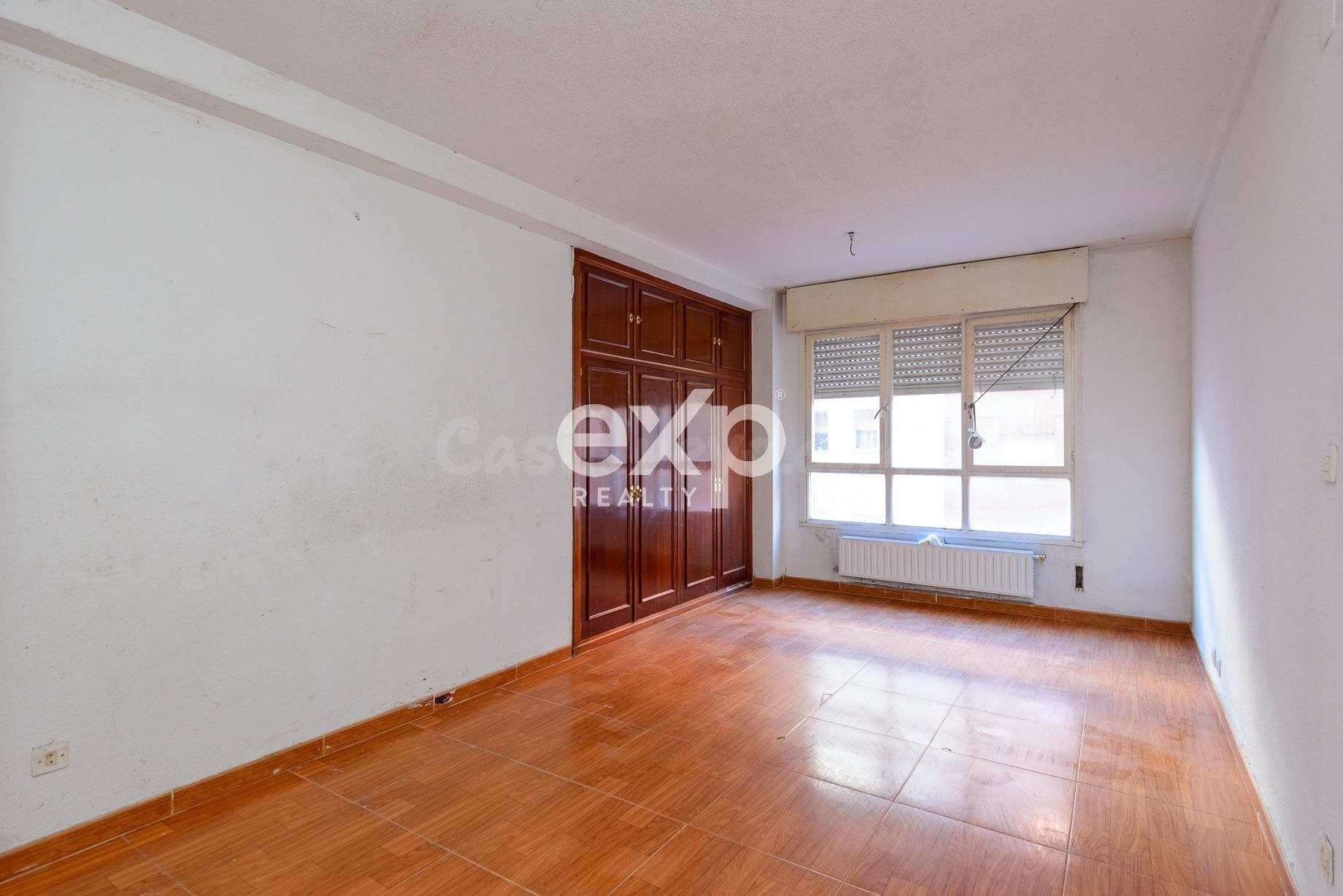 PISO PARA REFORMAR EN GIJÓN – 3 habitaciones, ASCENSOR Y EXCELENTE UBICACIÓN