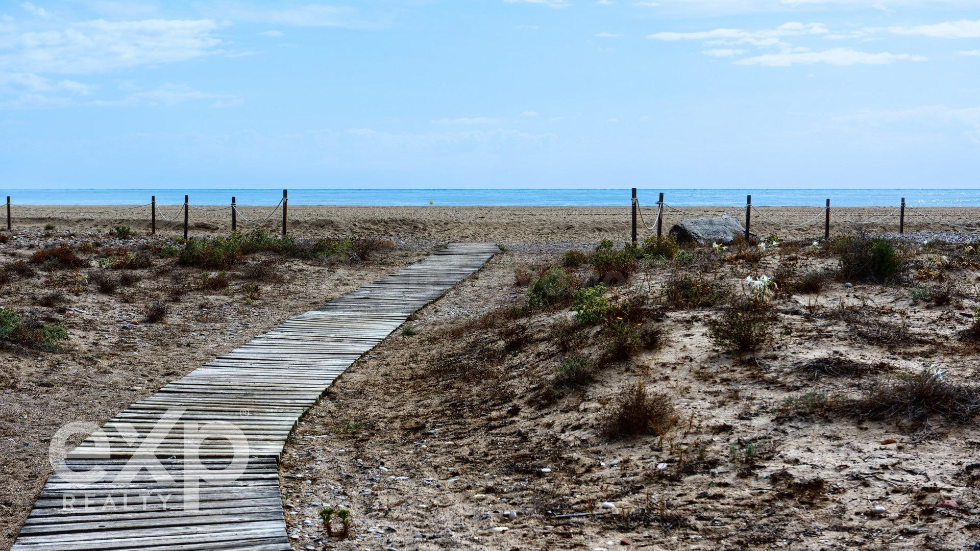 Chalet adosado a 200 metros de la playa de Almardà – entrar, - foto 3