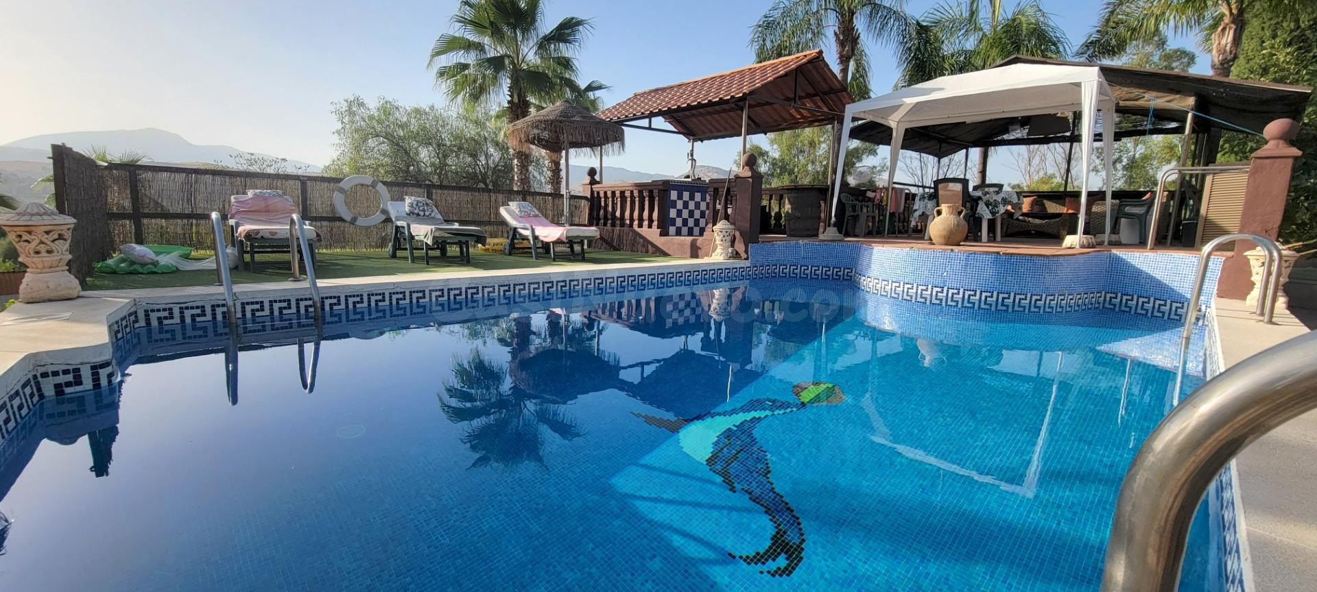 Finca de Autor con 5 Residencias Independientes y Versatilid - foto 2