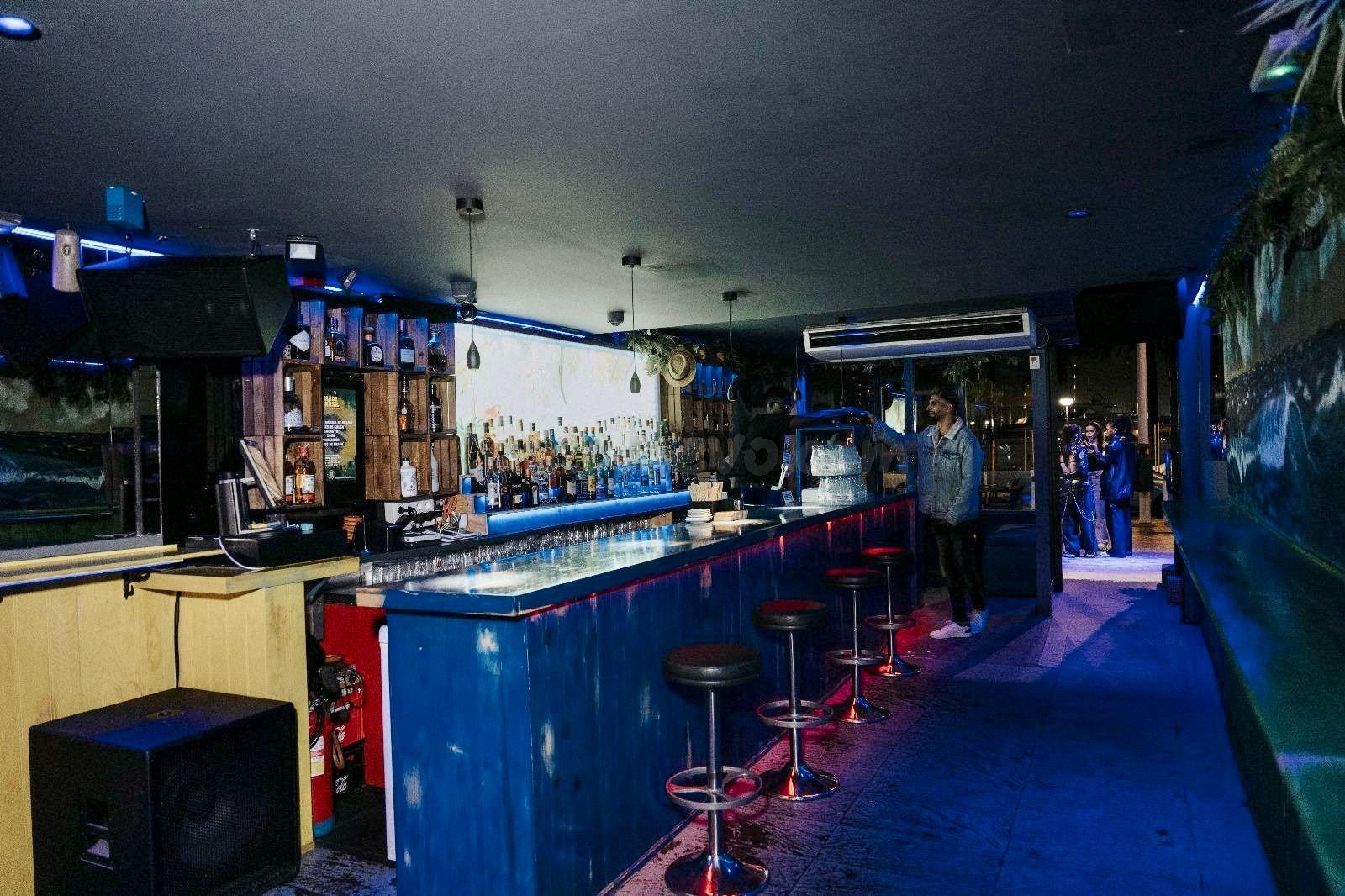 Traspaso de local nocturno con licencia musical hasta las 4: - foto 4