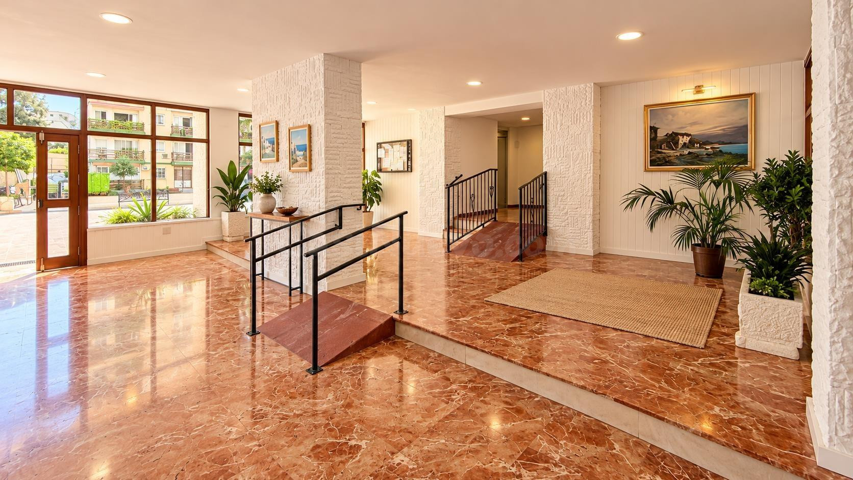 Estudio con Licencia Turística en Benalmádena Costa - foto 2