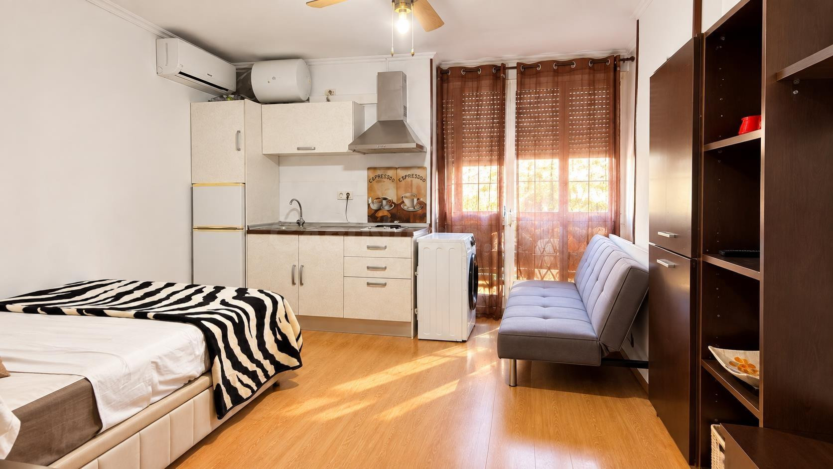 Estudio con Licencia Turística en Benalmádena Costa - foto 3