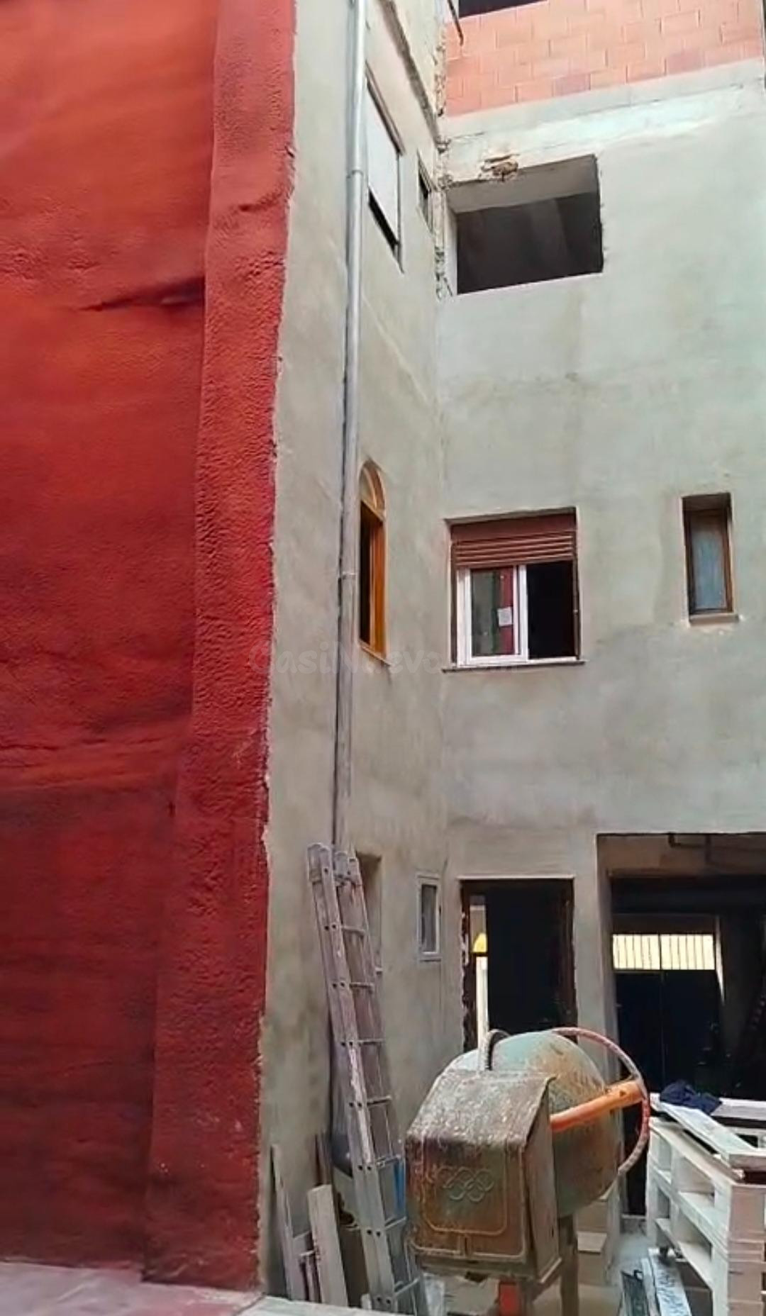 Oportunidad de inversión en el centro de Ontinyent — Casa 4  - foto 5