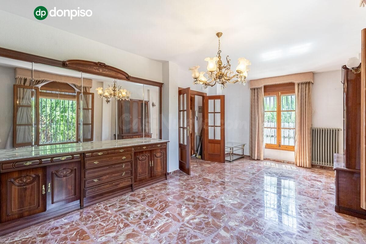 Casa pareada de 195 m2 con 3 dormitorios, 3 baños y cochera  - foto 5