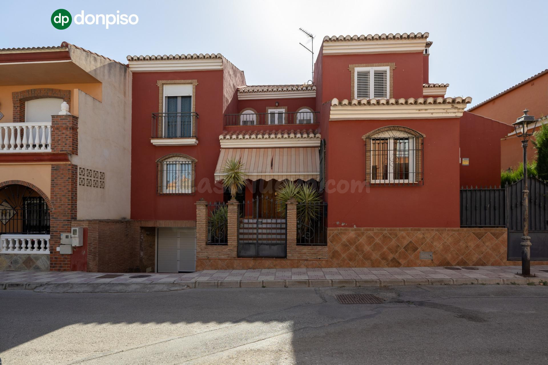 Preciosa casa en Ambroz lista para entrar