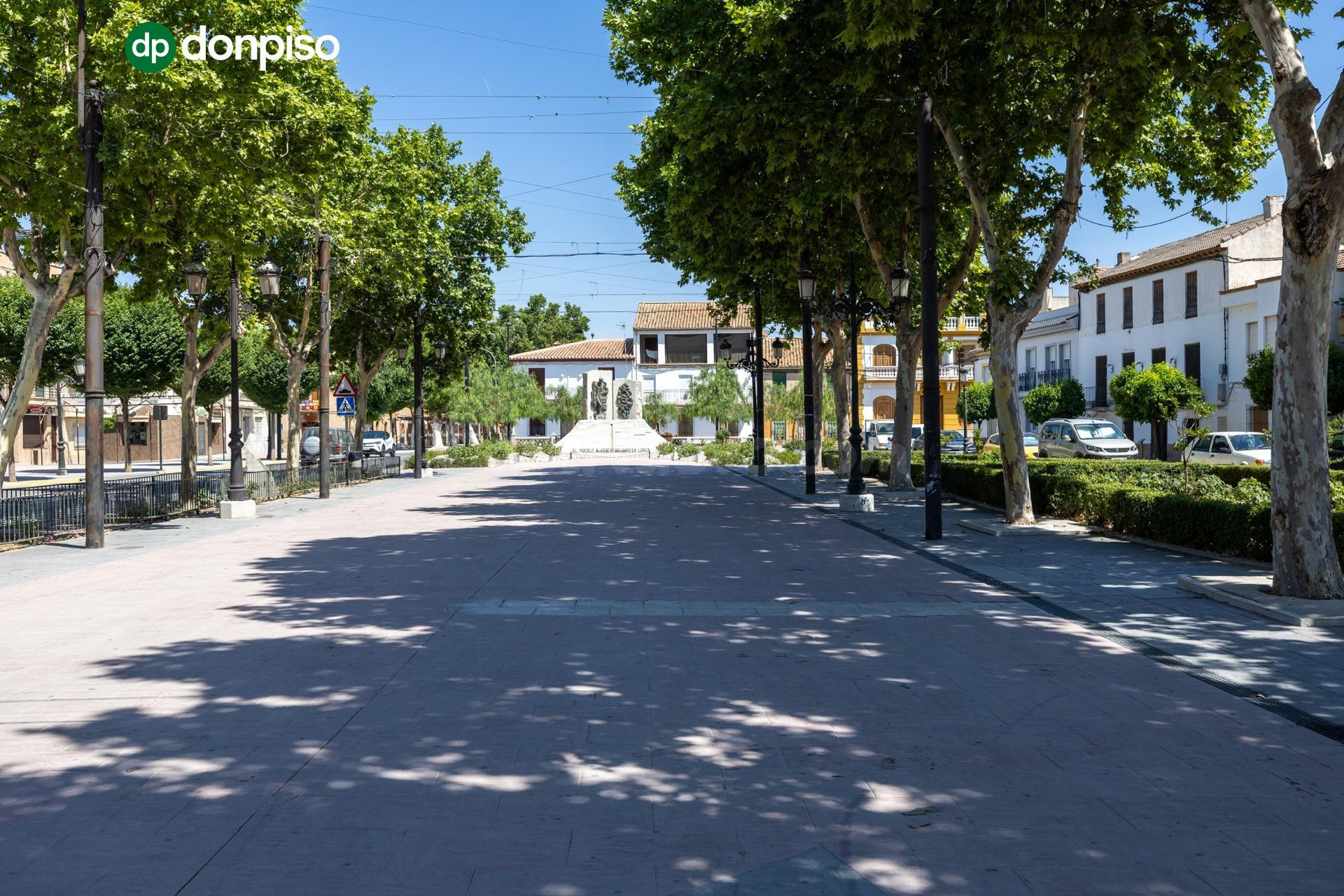 Casa 6 habitaciones 369m² en venta - Vega de granada zona no - foto 2