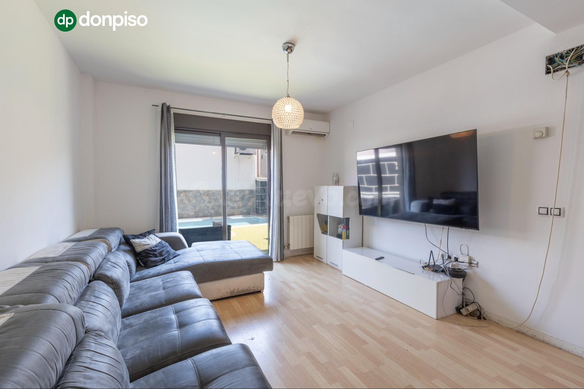 ¡Vive en La Joya! Amplia casa adosada con piscina privada en - foto 4