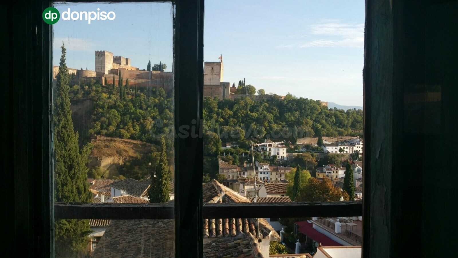 CASA CON VISTAS PANORÁMICAS A LA ALHAMBRA