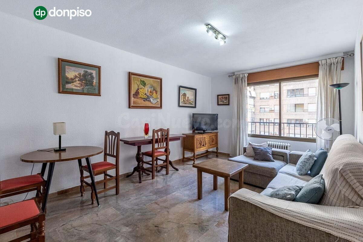 PISO EN SÓCRATES - GRANADA