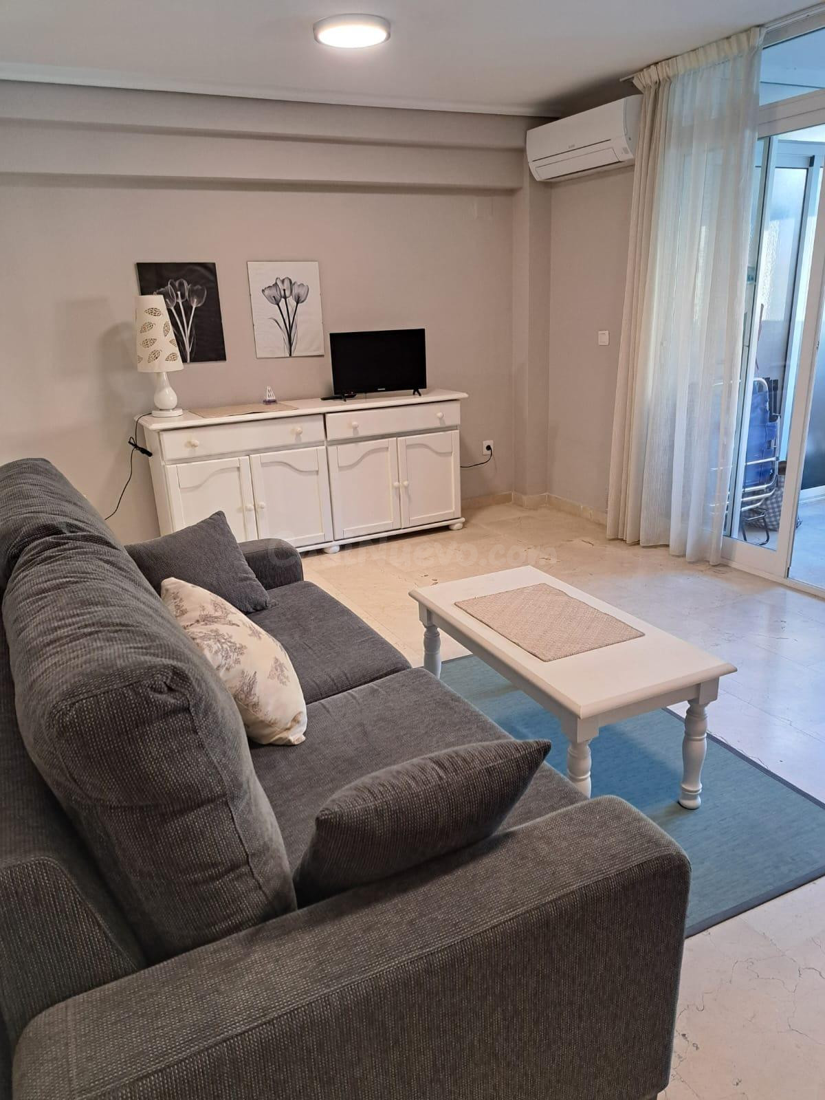 Apartamento de 1 dormitorio en zona del Rincon de Loix. Buen estado.