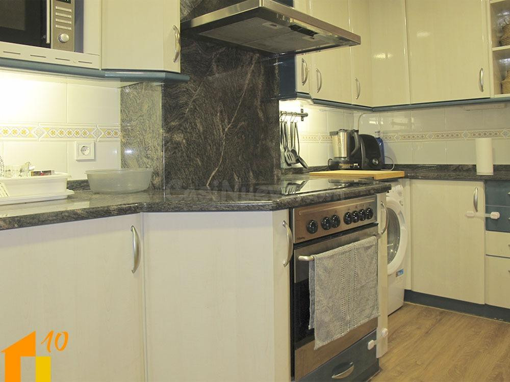 Piso en venta de tres dormitorios. - foto 5