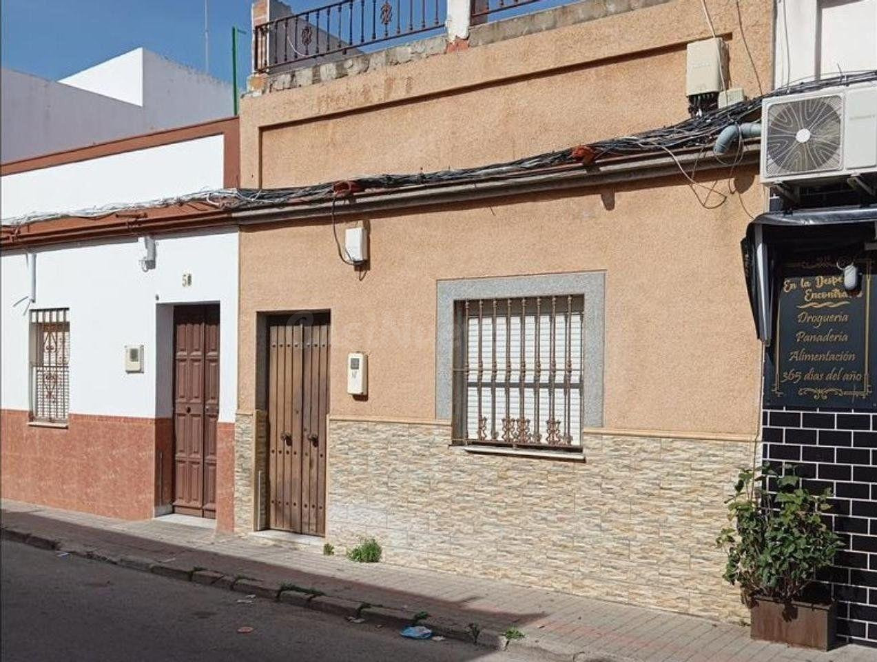 SE VENDE casa adosada OKUPA en C Virgen De La Salud 56 de Co