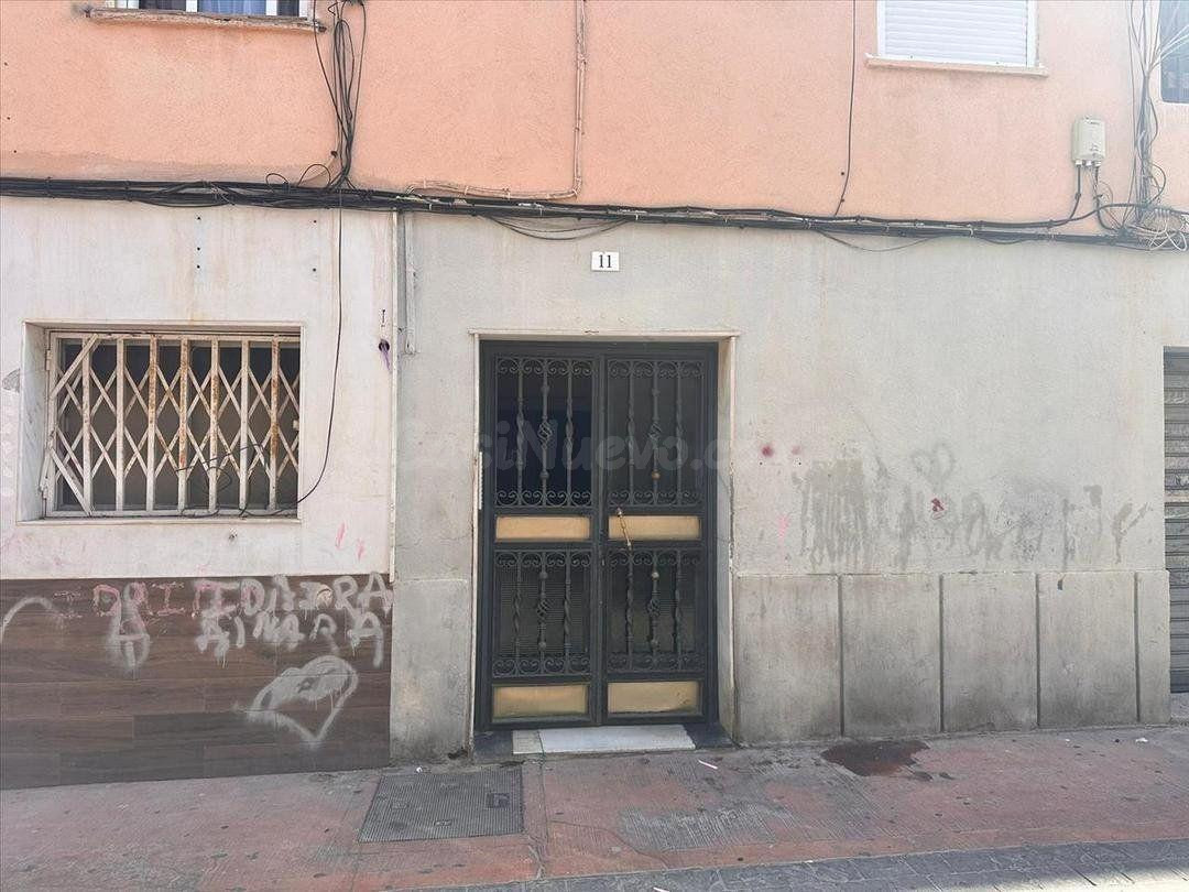 SE VENDE piso OKUPA en C Nicaragua  de Almería