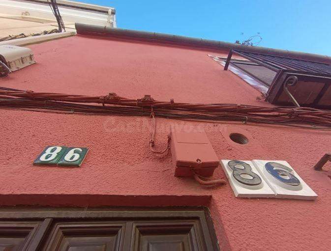 SE VENDE piso OKUPADO en Ancha Lucena (Córdoba) - foto 2