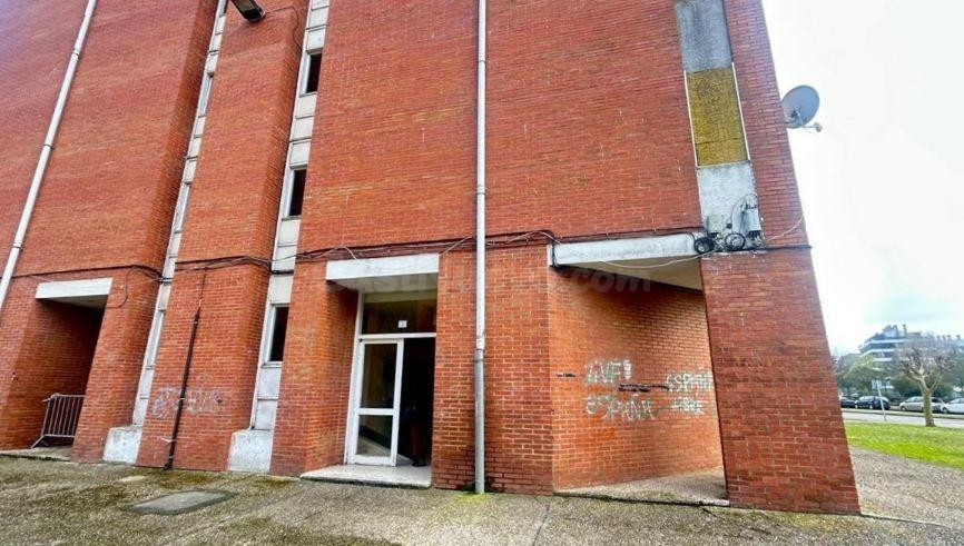 SE VENDE piso OKUPA en C Alameda 6 de Santoña - foto 4