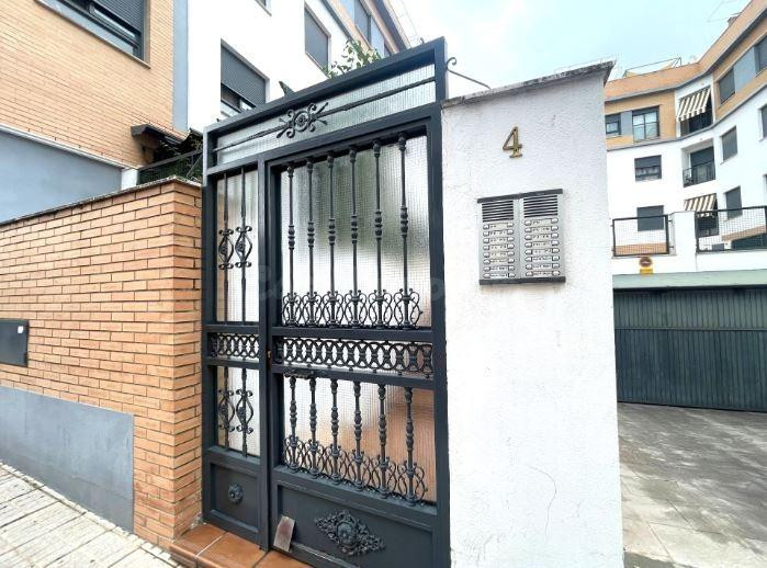 SE VENDE piso OKUPA en C La Merced 4 de Linares - foto 2