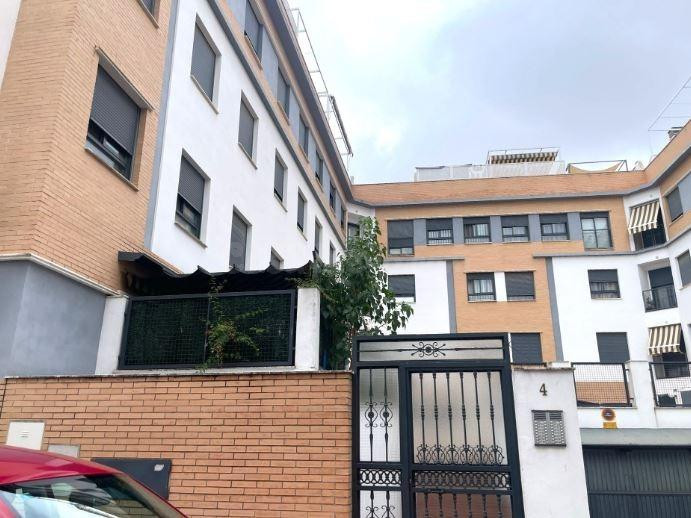 SE VENDE piso OKUPA en C La Merced 4 de Linares - foto 3