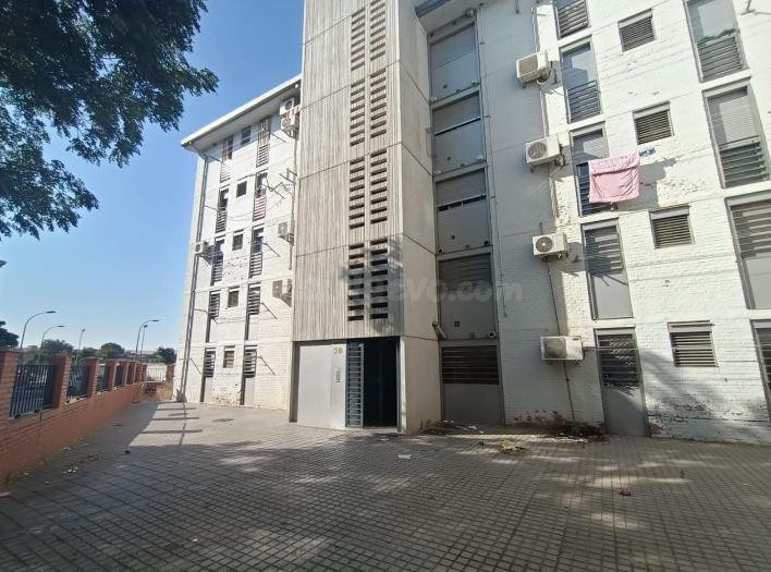 SE VENDE piso OKUPA en C Motril de Córdoba - foto 2