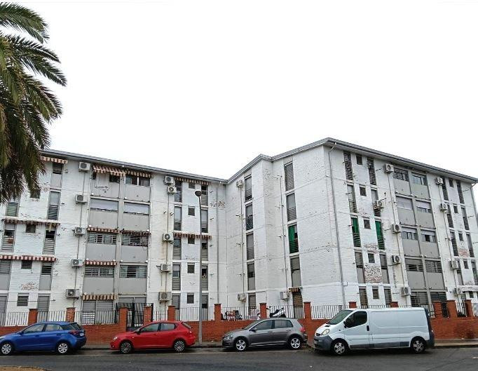 SE VENDE piso OKUPA en C Motril de Córdoba - foto 3
