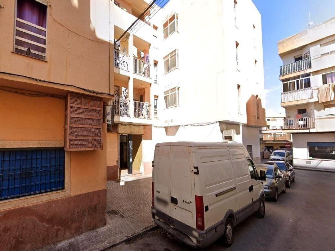 SE VENDE casa  OKUPA en C Claveles 14 de Albox - foto 3