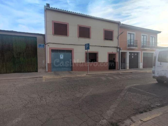 SE VENDE piso OKUPA en C Juan Ramon Jimenez 16 de Miguelturr - foto 2