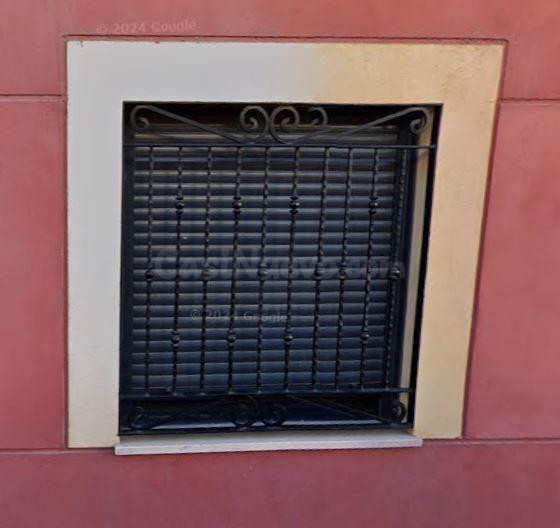 SE VENDE casa adosada ALQUILADA en C San Gines 23 de Talaver