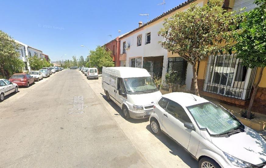 SE VENDE casa  OKUPA en C Algodonales 15 de Ronda - foto 3