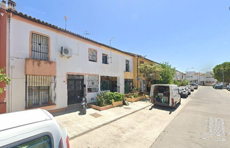 SE VENDE casa  OKUPA en C Algodonales 15 de Ronda - foto 4
