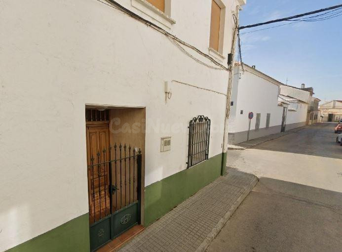 SE VENDE piso OKUPADO en C Los Molinos  de Socuéllamos (Ciudad Real)