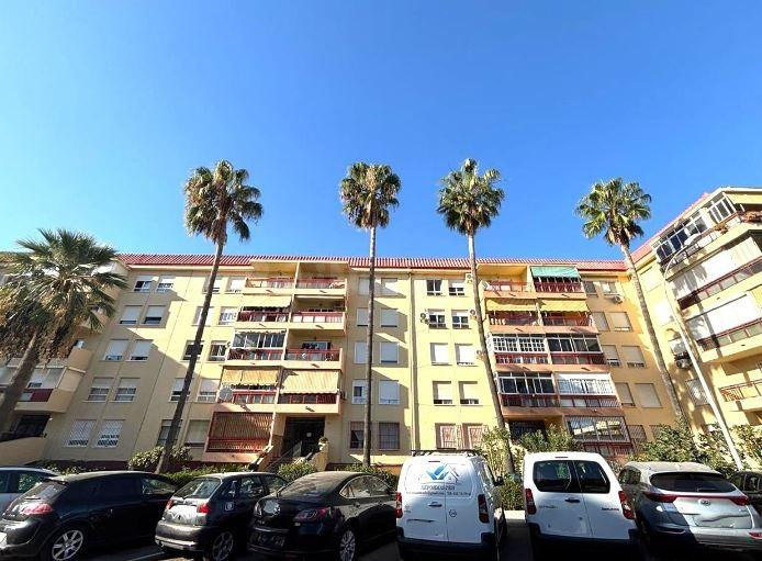 SE VENDE piso OKUPA en C Verdiales 15 de Málaga - foto 4