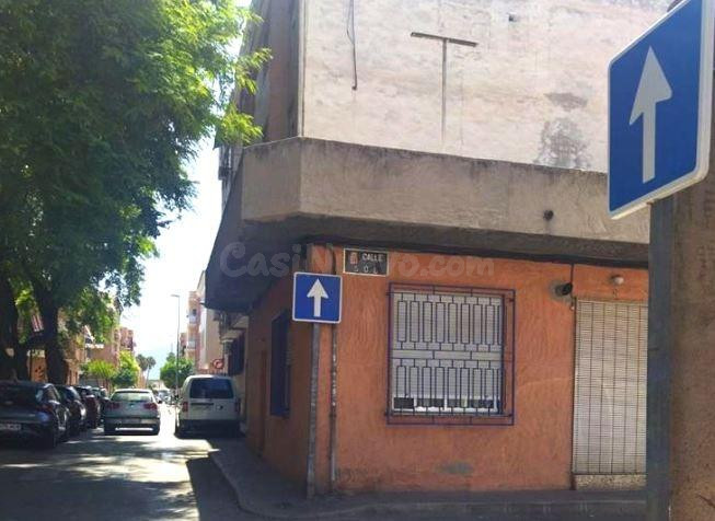 SE VENDE piso OKUPA en C Del Sol  de Murcia