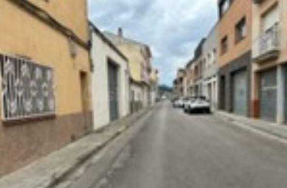 SE VENDE piso OKUPA en Calle Aurora 27 de Vilanova del Camí, Barcelona.