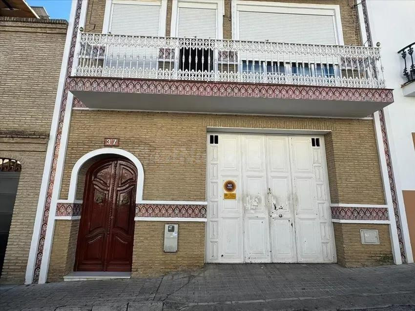 SE VENDE casa OKUPA en C ALICANTE 37 de Mairena del Aljarafe - foto 2