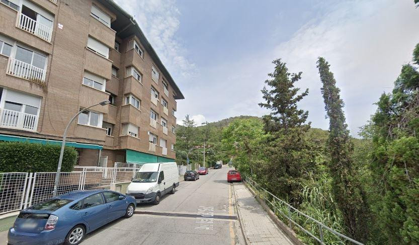SE VENDE piso OKUPA en C Avenida Vall Del Sol 88 de Valliran