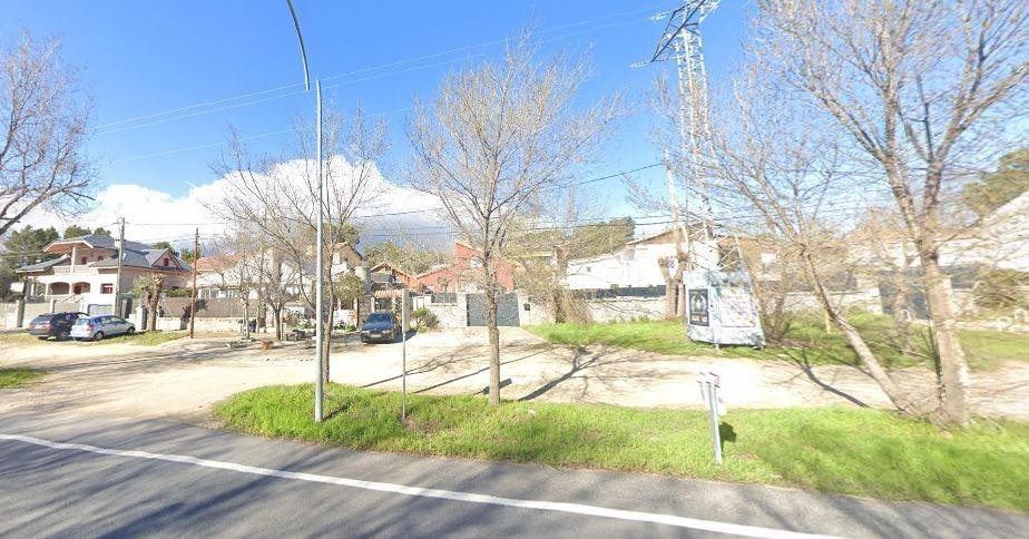 SE VENDE casa OKUPA en C Del Guadarrama 18 de Alpedrete - foto 4