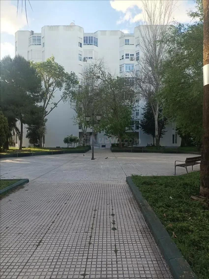 SE VENDE piso OKUPADO en Plaza Nao Victoria Nº 2 San Fernand