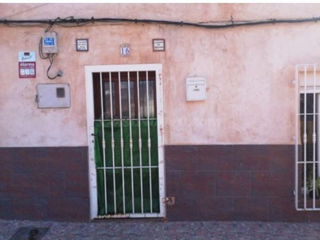 SE VENDE piso OKUPA en C Grajalva 14 de Lorca