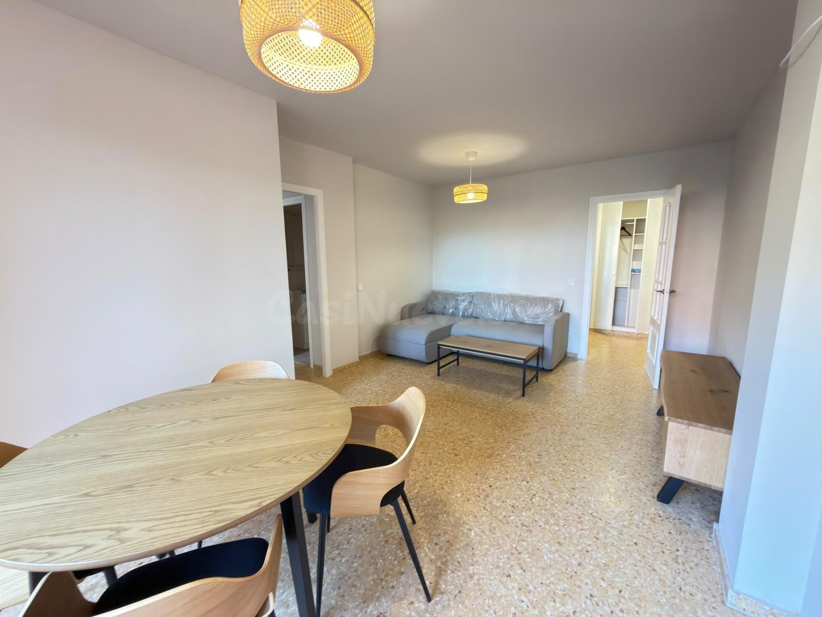 Alquiler piso 4 dormitorios San Blas