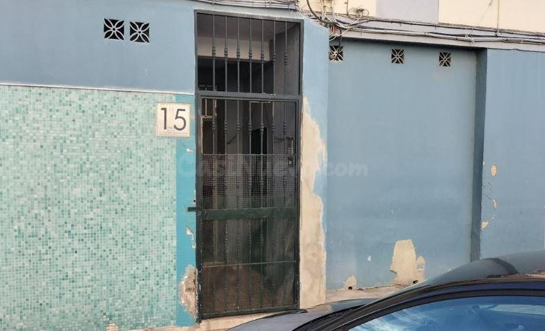 SE VENDE piso OKUPA en C Virgen De La Concepcion 15 de Líne